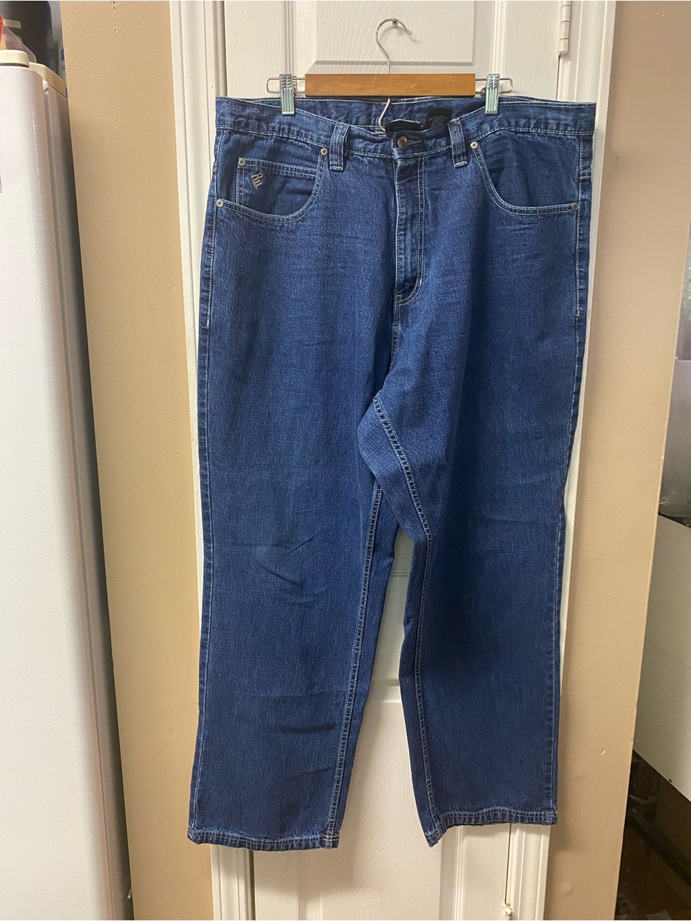 Rocawear Men’s Dark Blue Straight Jeans
